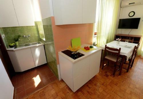 Apartments Ankica - 150 M From Beach