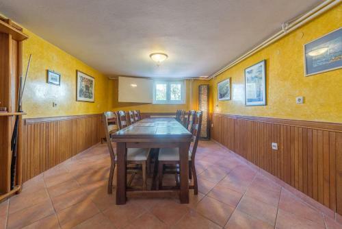 Villa Lux Nina With Six Bedrooms, Private Pool, Sauna
