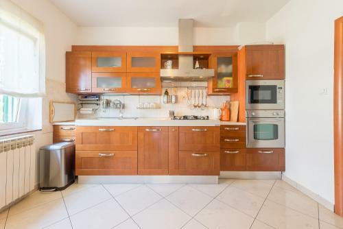 Villa Lux Nina With Six Bedrooms, Private Pool, Sauna