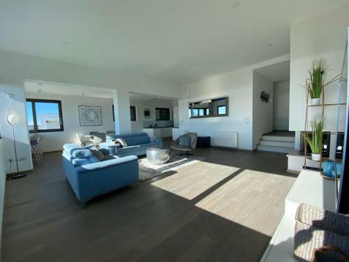 Apartamentos The View Luxury Residence With Pool