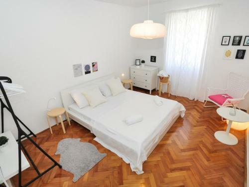 Hostal Bibero Apartments