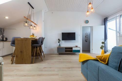 Kuki Apartment With Balcony