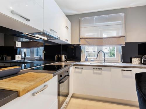 Modern Apartment In Zadar With Garden