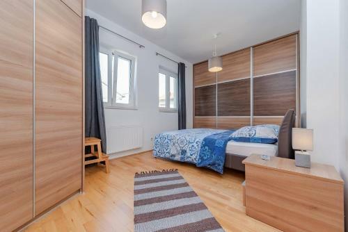 Romantic Oasis Modern Apartment