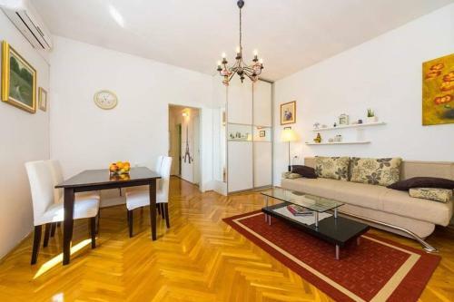 Cozy Apartment In A Great Location With A Private Parking - Ae1184