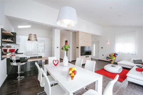 Luxurious Apartment Petani