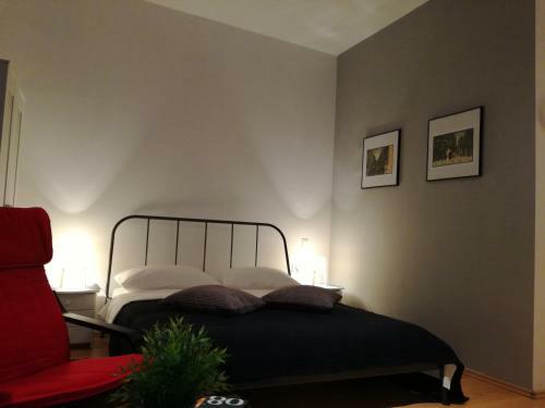 Hostal Studio Apartment Adro In The Center With Parking