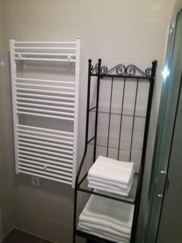 Hostal Studio Apartment Adro In The Center With Parking