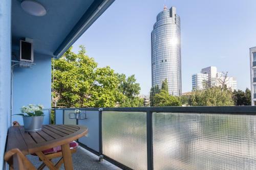 Spacious 2bdr Apartment With Beautiful Terrace