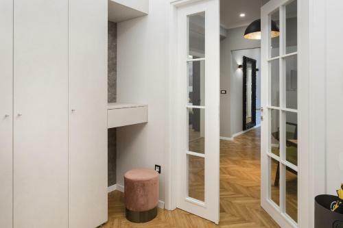 Spacious 2bdr Apartment Few Steps From City Center