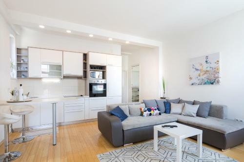 Apartamento 150sqm Main Square Apt!-4 Units-great For Groups!