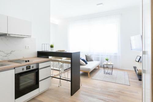 Apartamento 150sqm Main Square Apt!-4 Units-great For Groups!