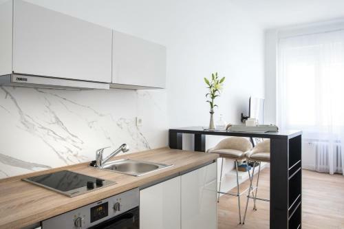 Apartamento 150sqm Main Square Apt!-4 Units-great For Groups!