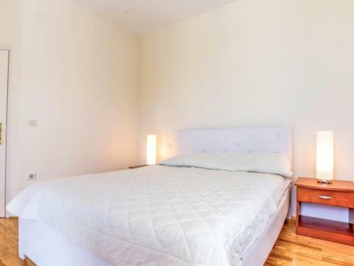 Hostal Apartments Siparis With Pool