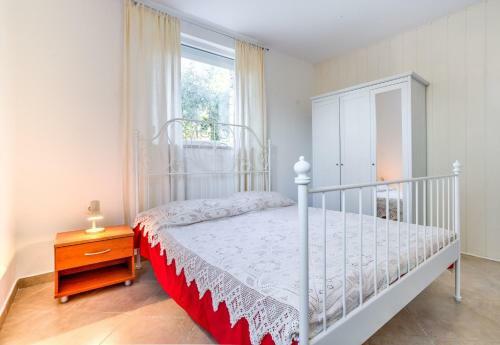 Hostal Apartments Siparis With Pool