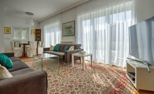 Hostal Apartments Siparis With Pool