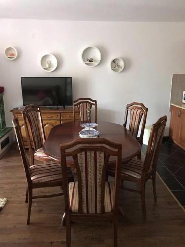 Apartamento Holiday Home 193522