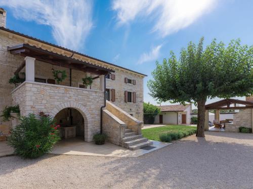 Holiday Home Juste & Roza
