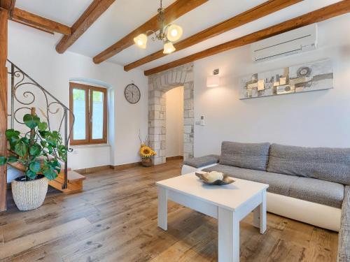 Holiday Home Juste & Roza