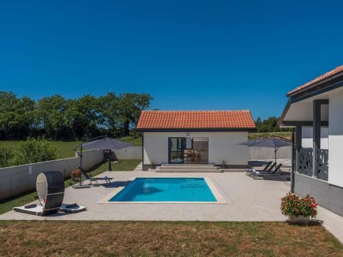 New And Modern Villa With Private Pool And Summer Kitchen In Central Istria
