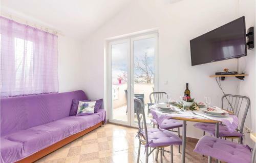 One-bedroom Apartment In Bakarac