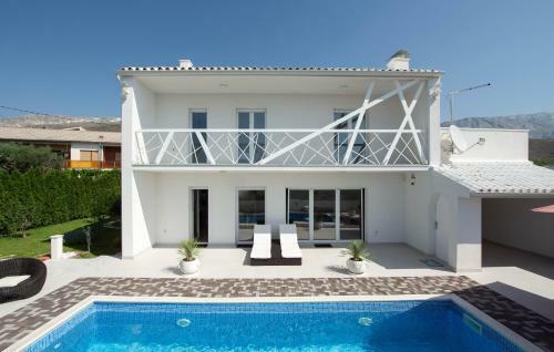 Villa Capitano 3 Bedrooms W Ensuite Bathroom And Heated Pool
