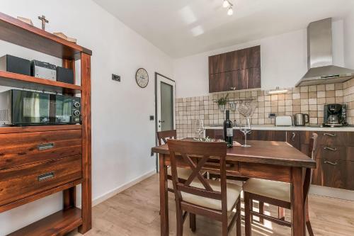 Holiday Home Zvecanje