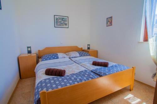 Hostal Beautiful Beachfront Apartments Komesic