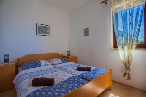 Hostal Beautiful Beachfront Apartments Komesic