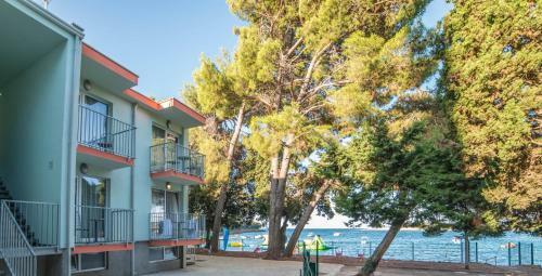Centinera Apartments