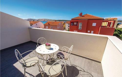 Three-bedroom Apartment In Barbat