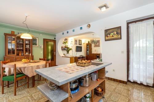 Hostal Apartments Biserka In Banjole