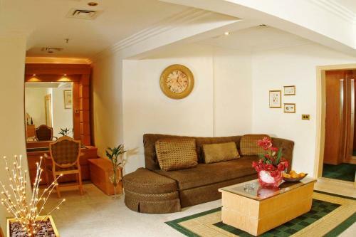 Mirage Suites Hotel