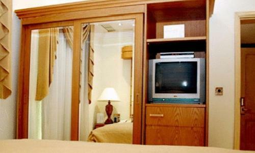 Mirage Suites Hotel