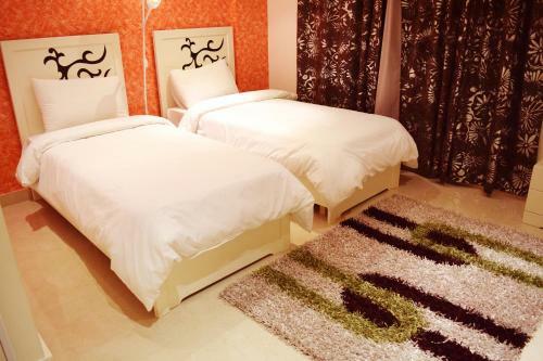 Leaders Plaza Apartments