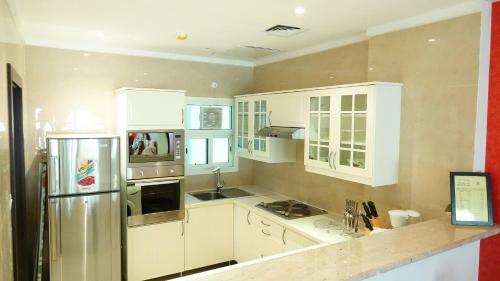 Leaders Plaza Apartments