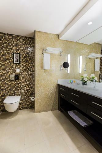 Al Bastaki International Hotel