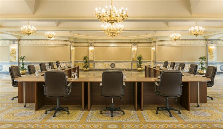 Sheraton Kuwait, A Luxury Collection Hotel