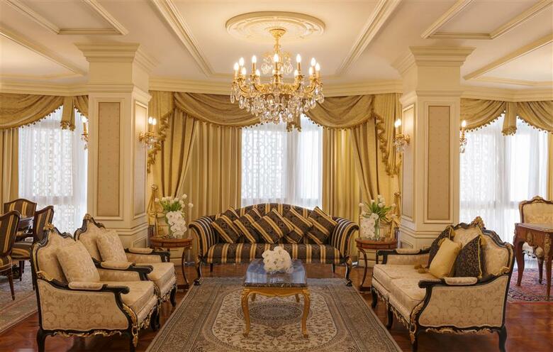 Sheraton Kuwait, A Luxury Collection Hotel