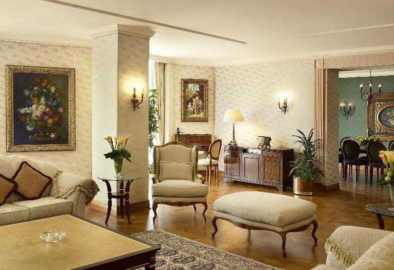Sheraton Kuwait, A Luxury Collection Hotel
