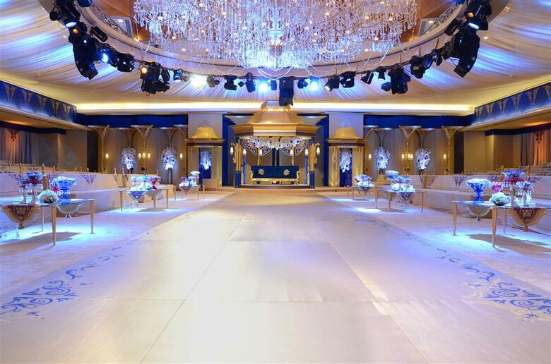 Sheraton Kuwait, A Luxury Collection Hotel