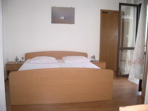 Apartments Josip - 150m From Beach