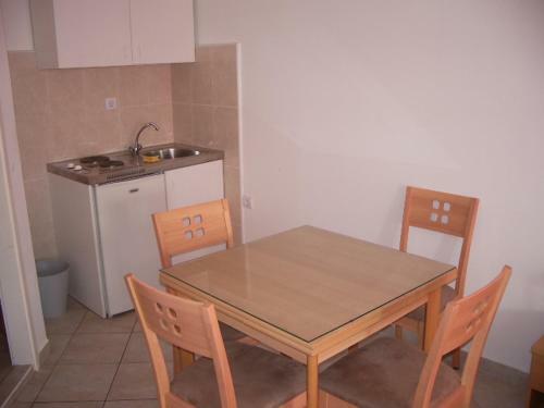 Apartments Josip - 150m From Beach