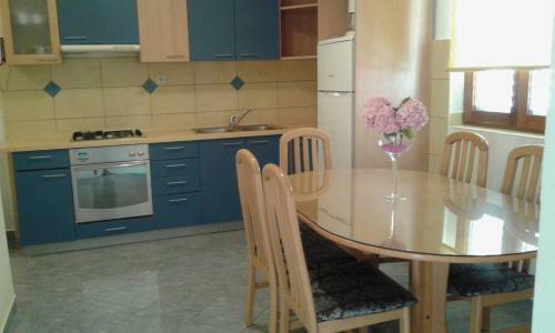 Apartments Josip - 150m From Beach