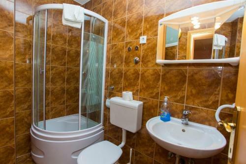 Apartments Bravo - 100m From Beach