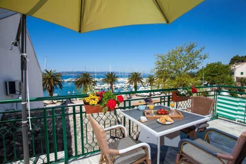 Apartment Rilka - 20m From The Sea