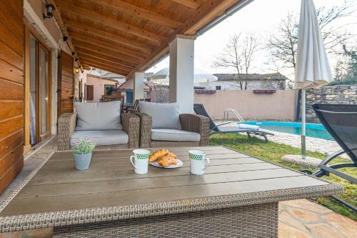 Villa Holiday Home Katarina