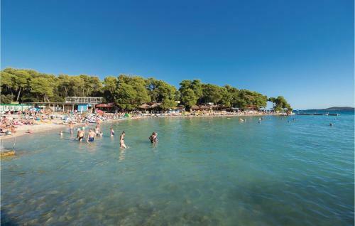 Three-bedroom Apartment In Biograd