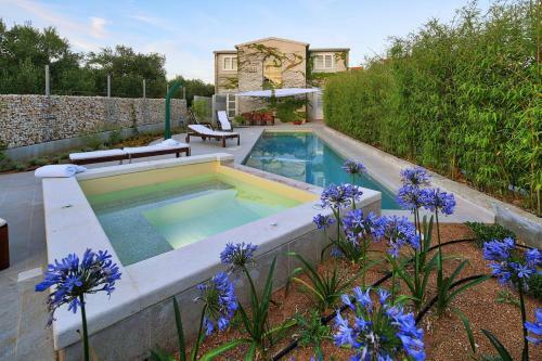 Beautiful Villa B&b, In Dalmatia, With A Pool