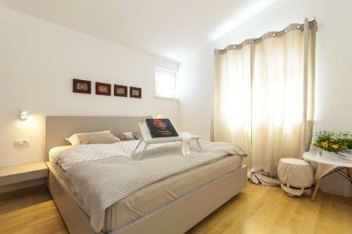 Beautiful Villa B&b, In Dalmatia, With A Pool